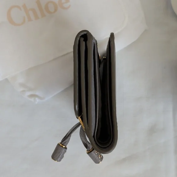 Chloé Grained Calfskin Gray Marcie Leather Wallet - Picture 3 of 12